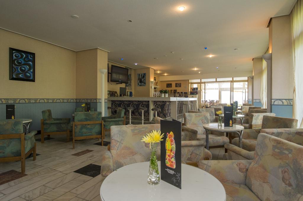 Familia Hotel Balatonboglár Extérieur photo