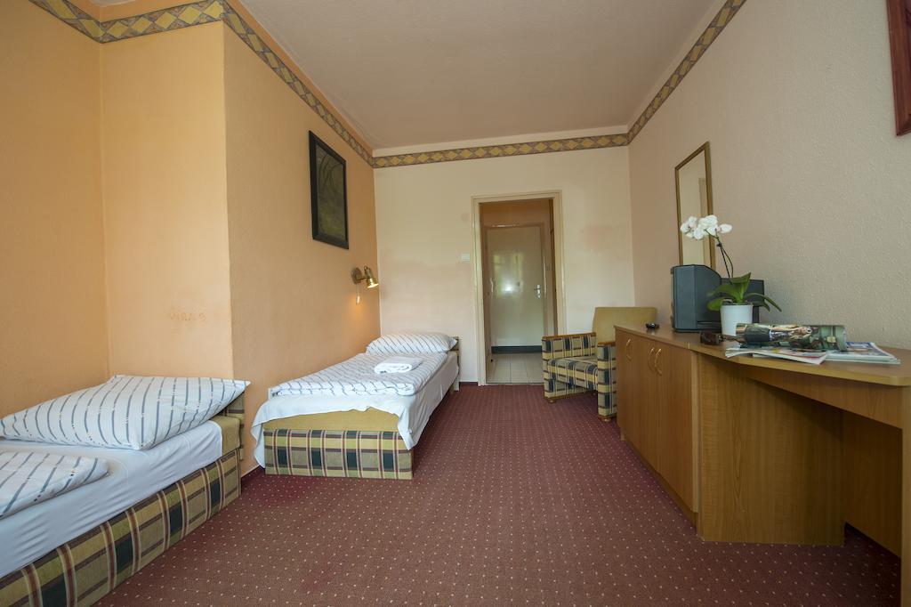 Familia Hotel Balatonboglár Chambre photo